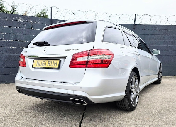 Used Mercedes-Benz E Class 2011 for sale - 75153649: Photo 19