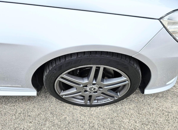 Used Mercedes-Benz E Class 2011 for sale - 75153649: Photo 22