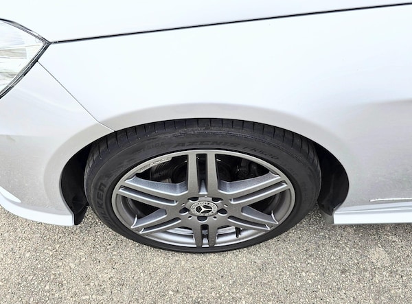 Used Mercedes-Benz E Class 2011 for sale - 75153649: Photo 24