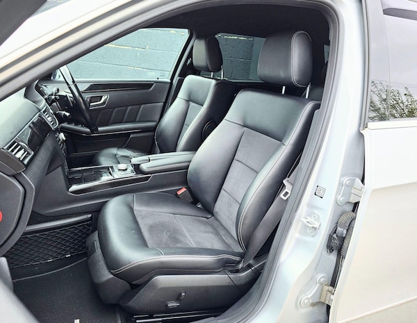 Used Mercedes-Benz E Class 2011 for sale - 75153649: Photo 31