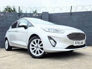Used Ford Fiesta 2018 for sale - 76227598: Photo