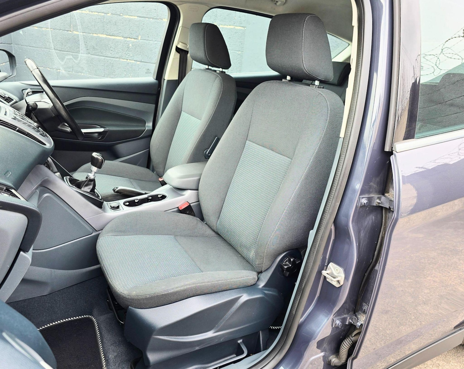 Vehicle 29