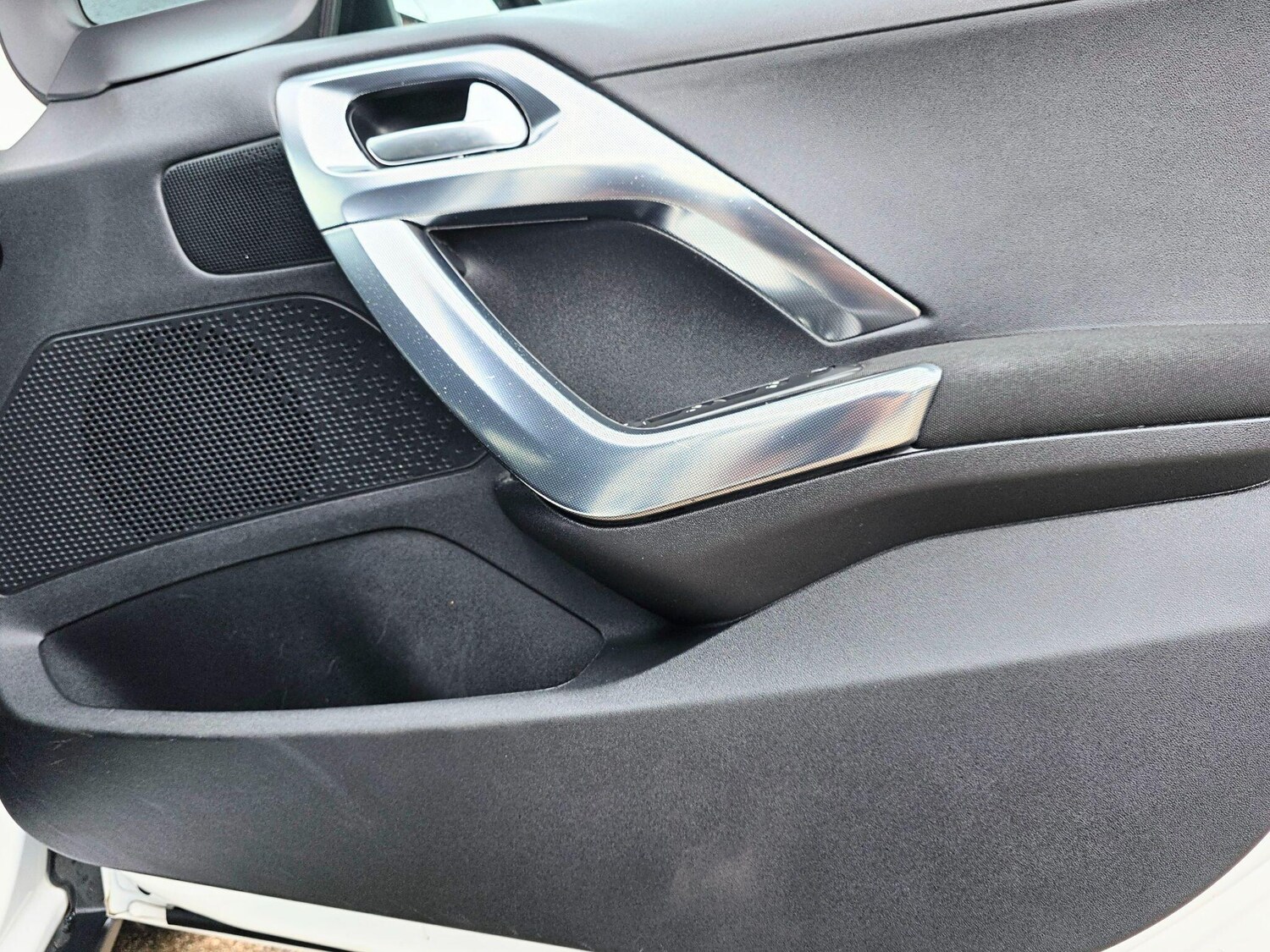 Used Peugeot 2008 2017 for sale - 76584378: Photo 33