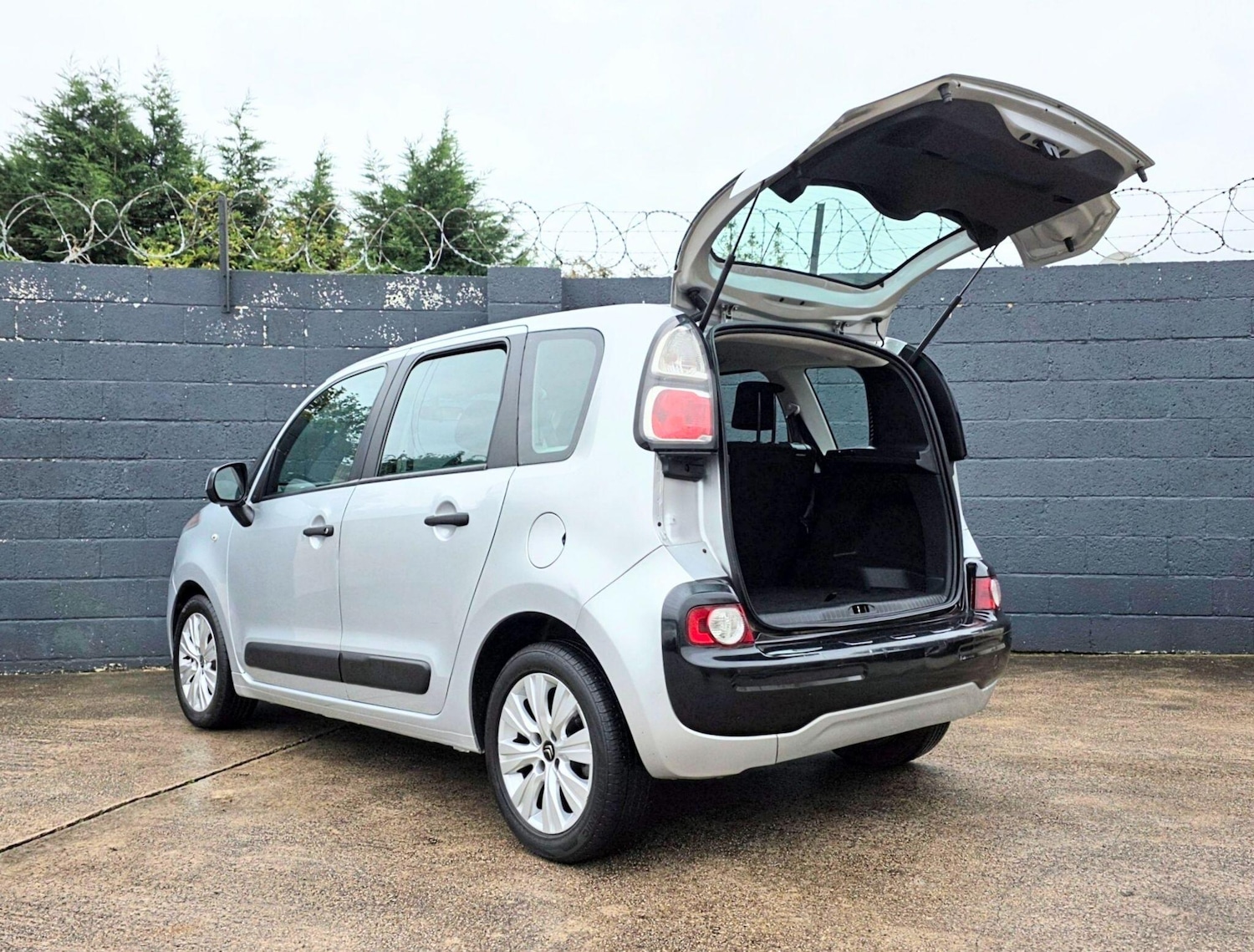 Used Citroen C3 Picasso 2013 for sale - 76657440: Photo 15