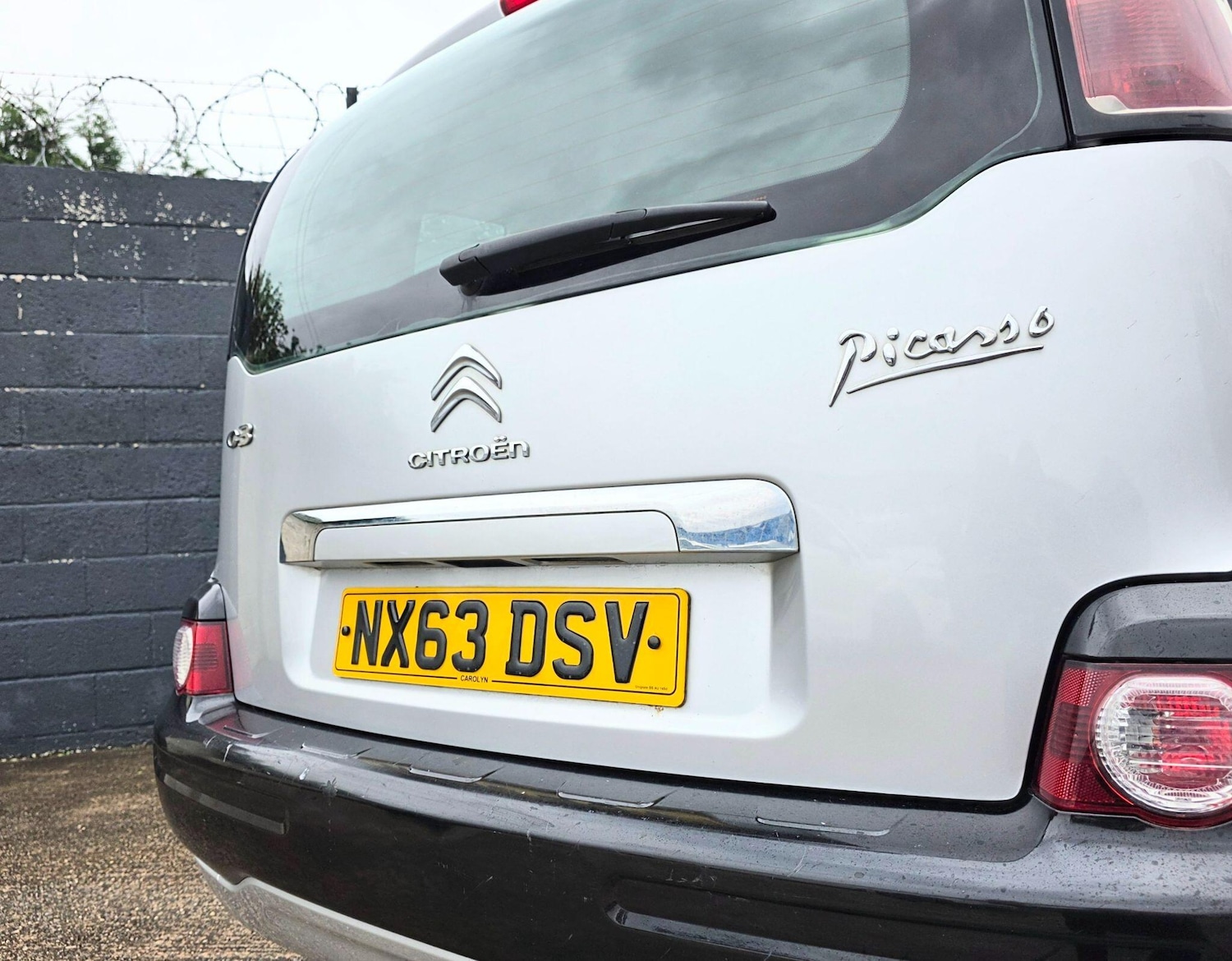 Used Citroen C3 Picasso 2013 for sale - 76657440: Photo 20