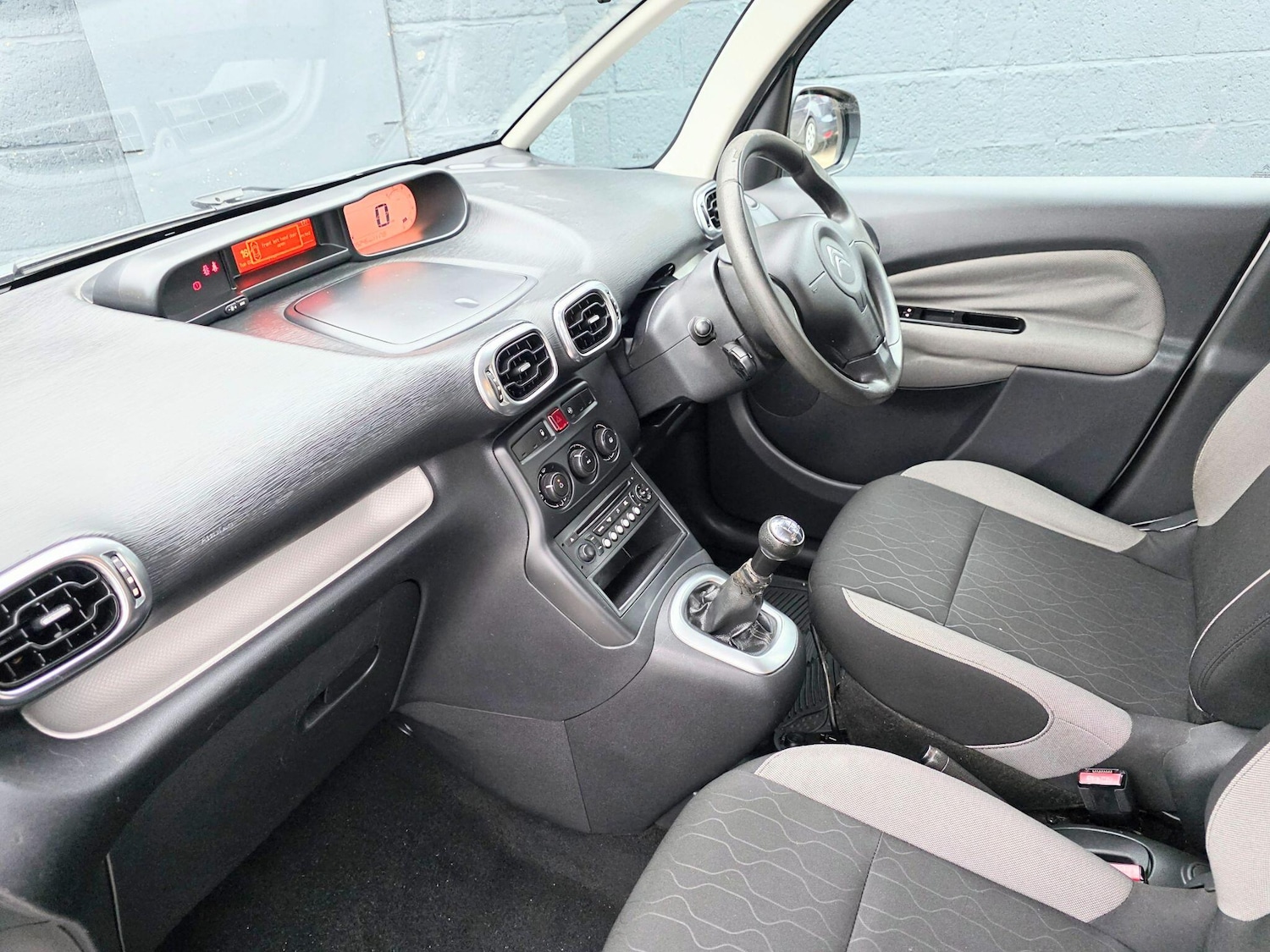 Used Citroen C3 Picasso 2013 for sale - 76657440: Photo 26