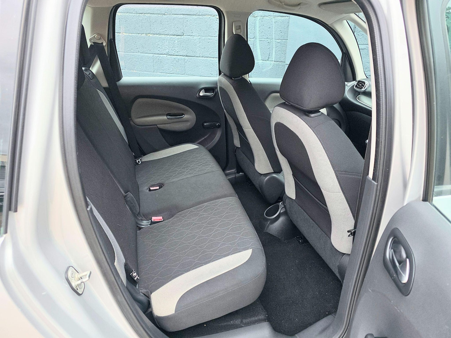 Used Citroen C3 Picasso 2013 for sale - 76657440: Photo 30