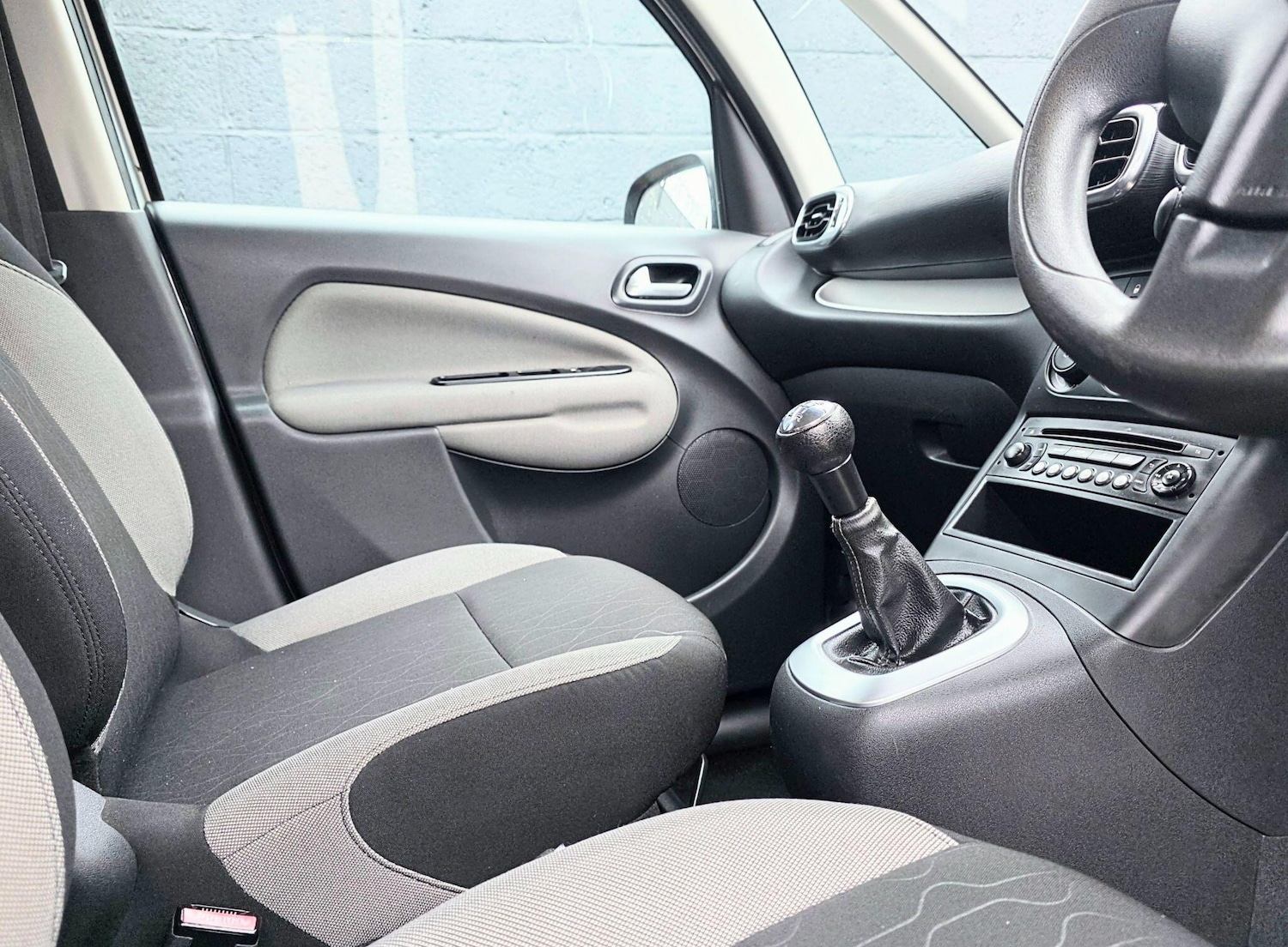 Used Citroen C3 Picasso 2013 for sale - 76657440: Photo 31