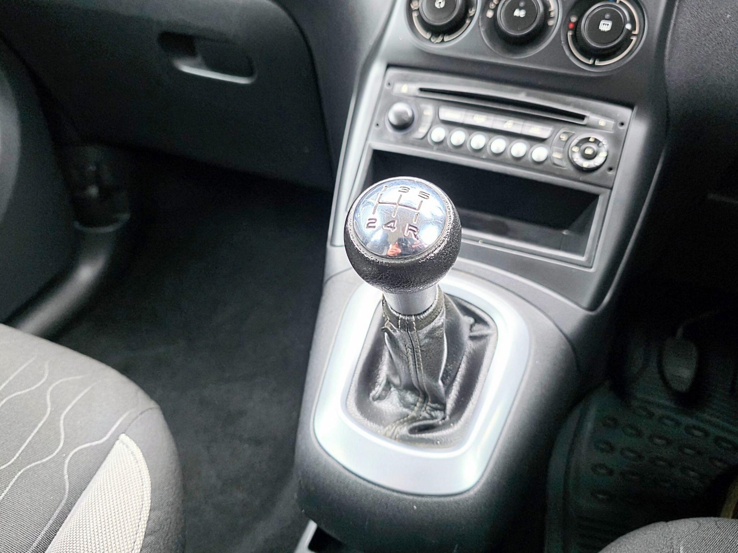 Used Citroen C3 Picasso 2013 for sale - 76657440: Photo 33