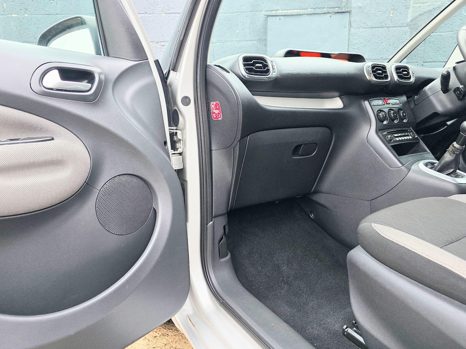 Used Citroen C3 Picasso 2013 for sale - 76657440: Photo 34