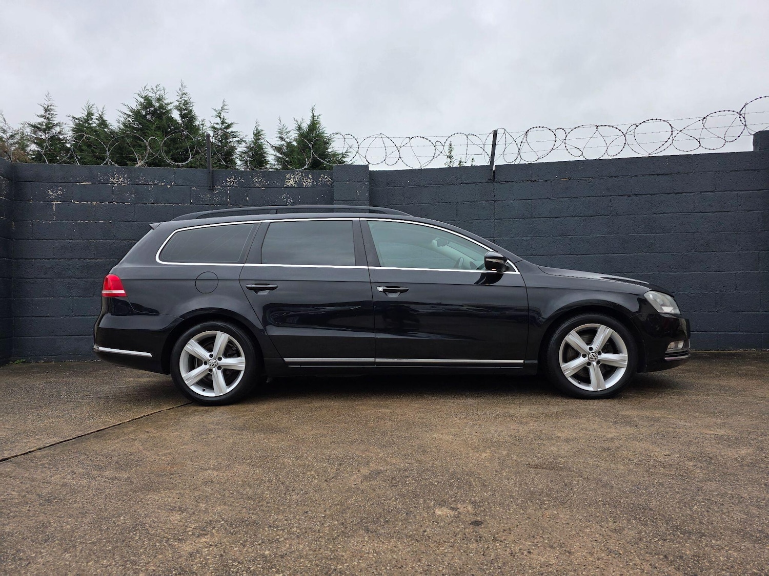 Used Volkswagen Passat 2011 for sale - 76866402: Photo 14