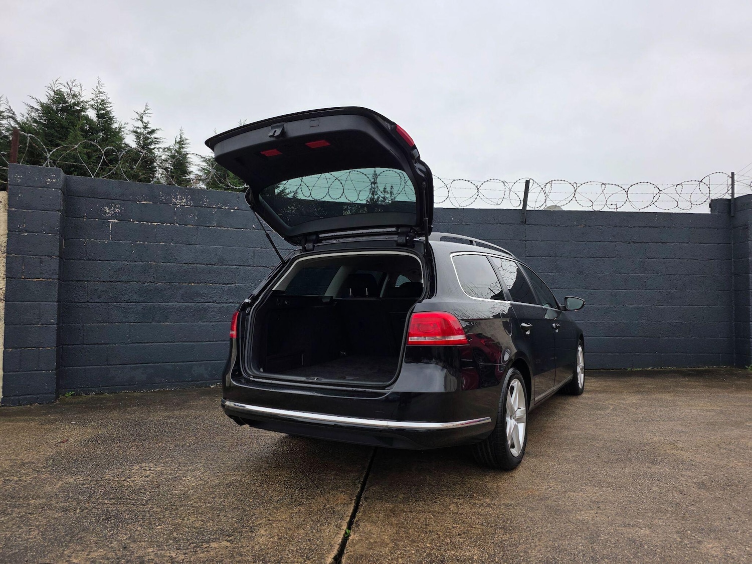 Used Volkswagen Passat 2011 for sale - 76866402: Photo 18