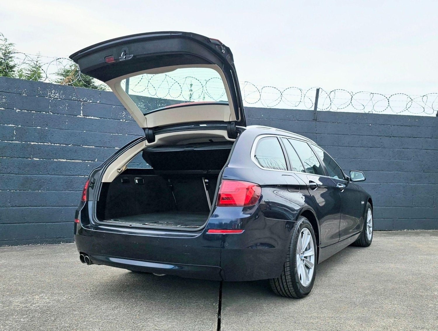 Used BMW 5 Series 2010 for sale - 77067308: Photo 21