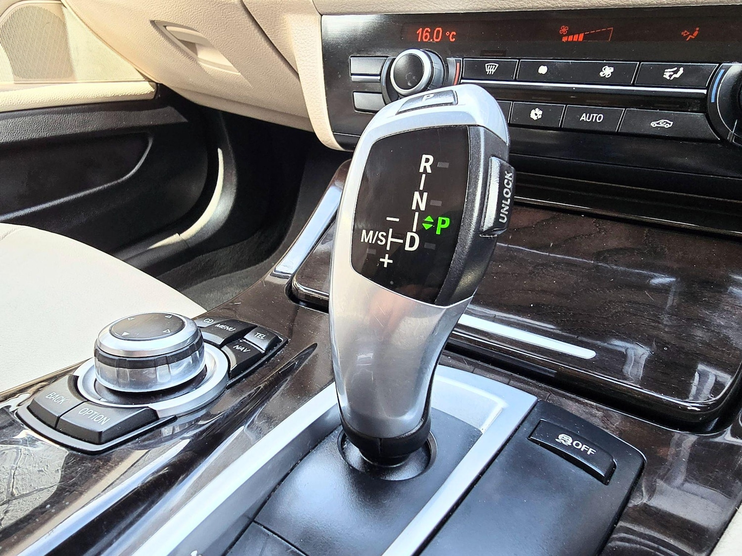 Used BMW 5 Series 2010 for sale - 77067308: Photo 35