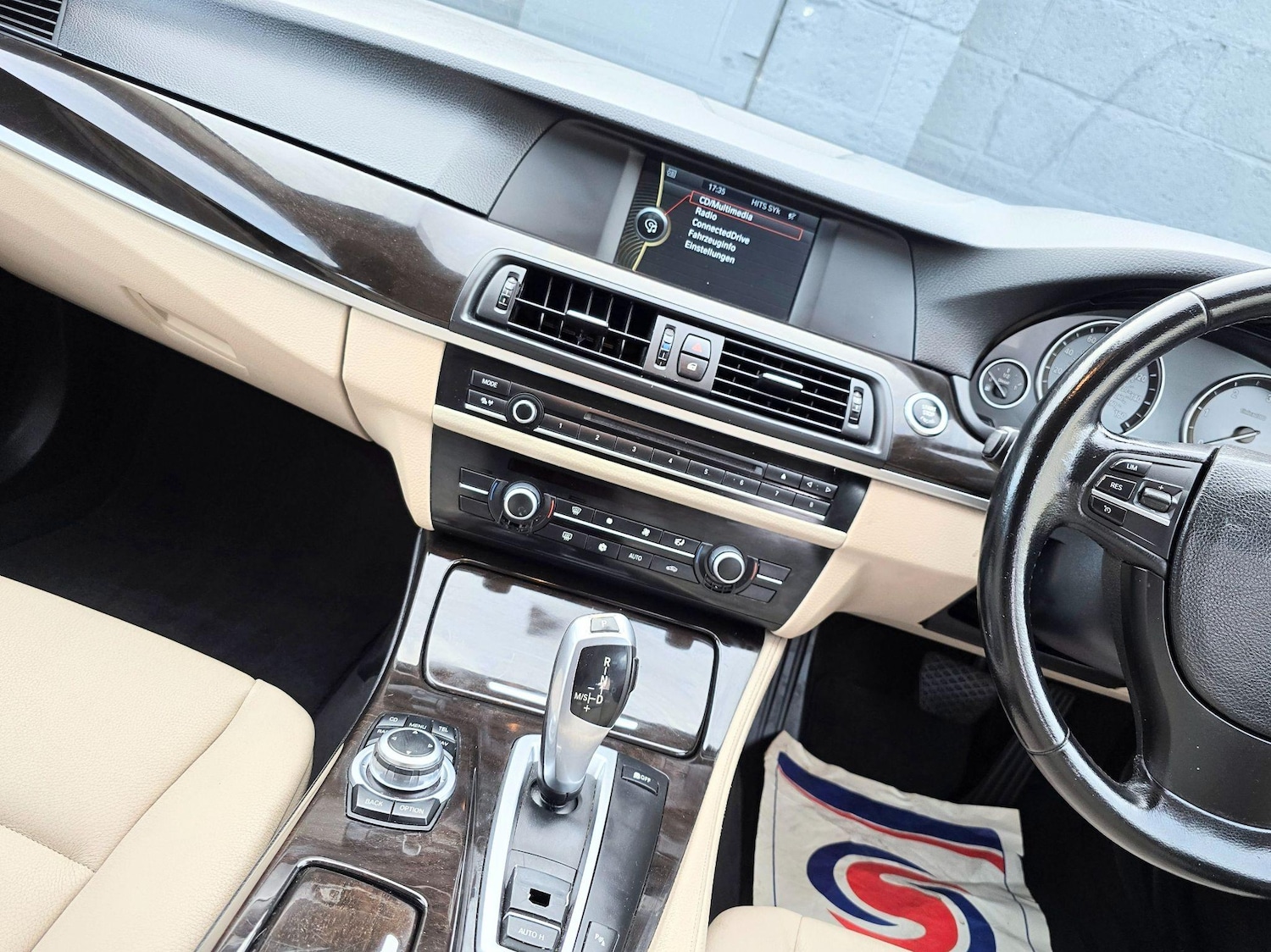 Used BMW 5 Series 2010 for sale - 77067308: Photo 38