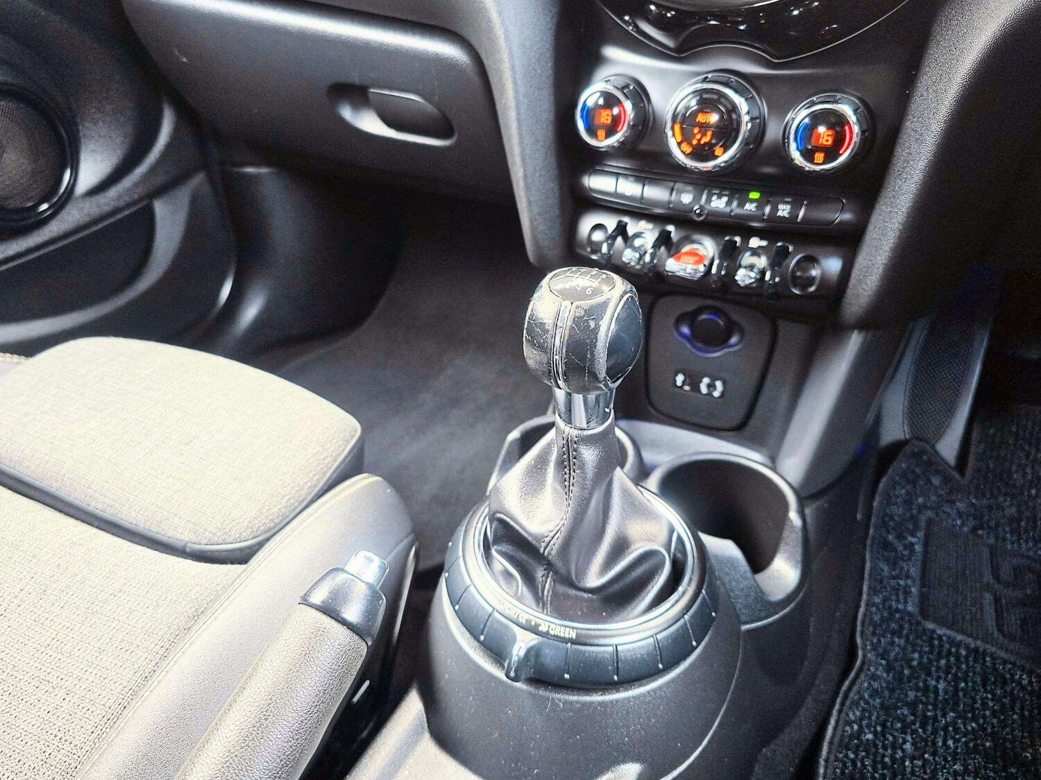 Used MINI Hatch 2016 for sale - 77659986: Photo 31