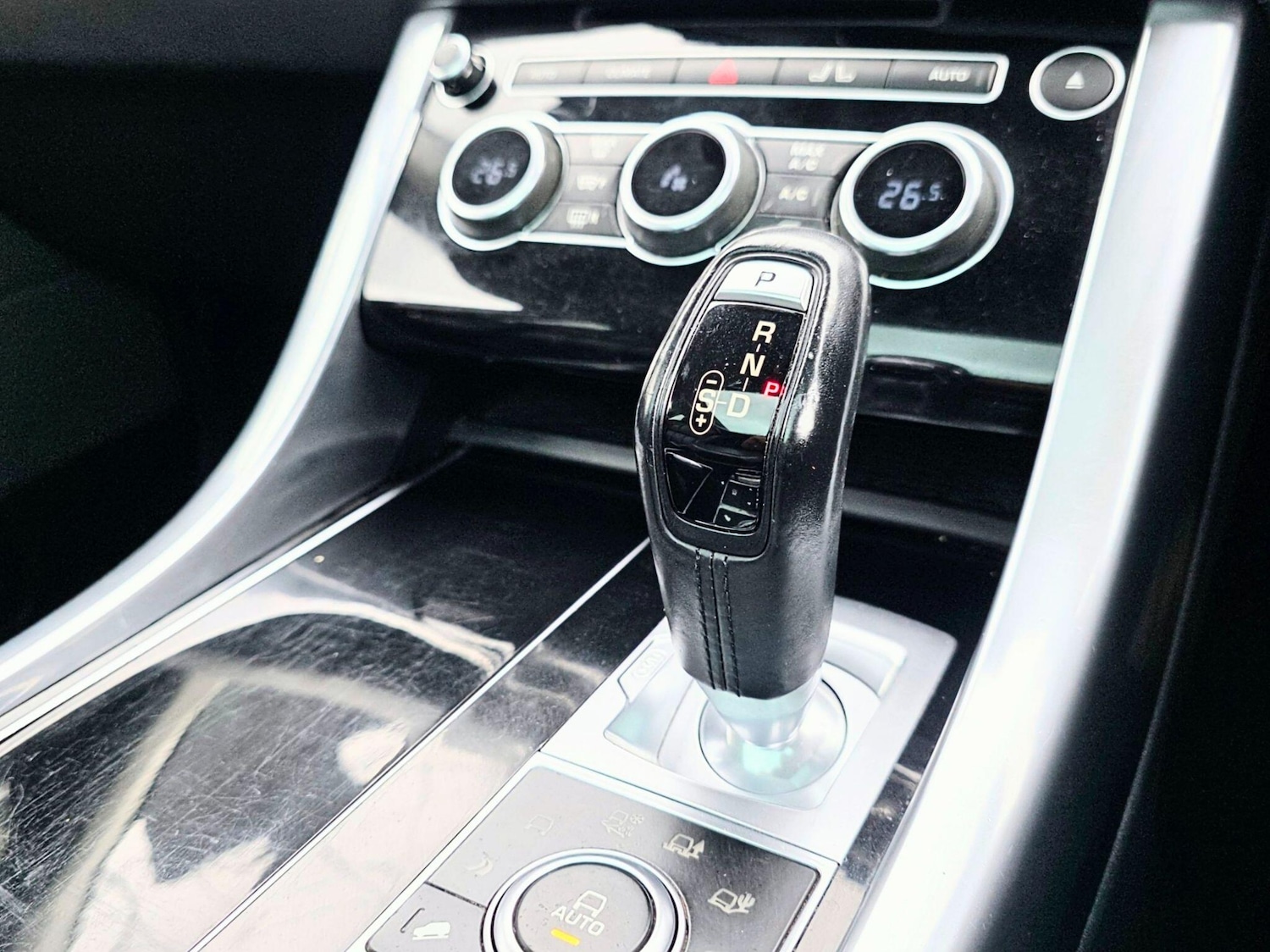 Used Land Rover Range Rover Sport 2015 for sale - 77659983: Photo 40