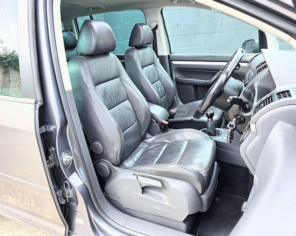 Used Volkswagen Touran 2006 for sale - 76227936: Photo 22