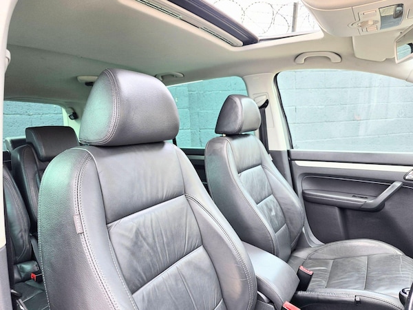 Used Volkswagen Touran 2006 for sale - 76227936: Photo 23