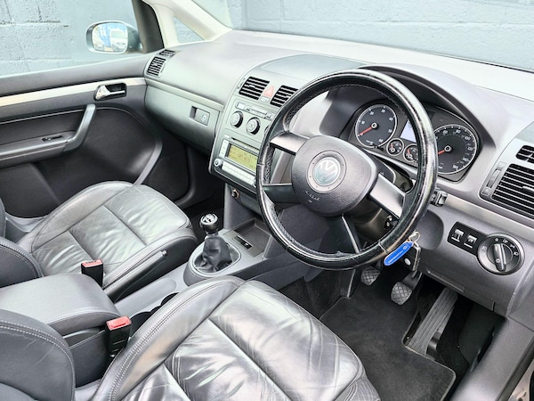 Used Volkswagen Touran 2006 for sale - 76227936: Photo 25