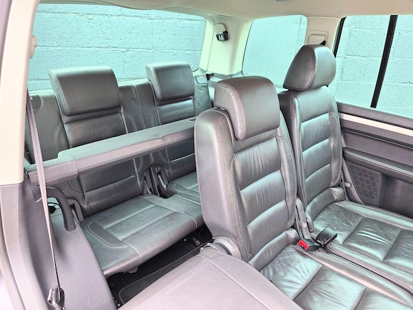 Used Volkswagen Touran 2006 for sale - 76227936: Photo 32