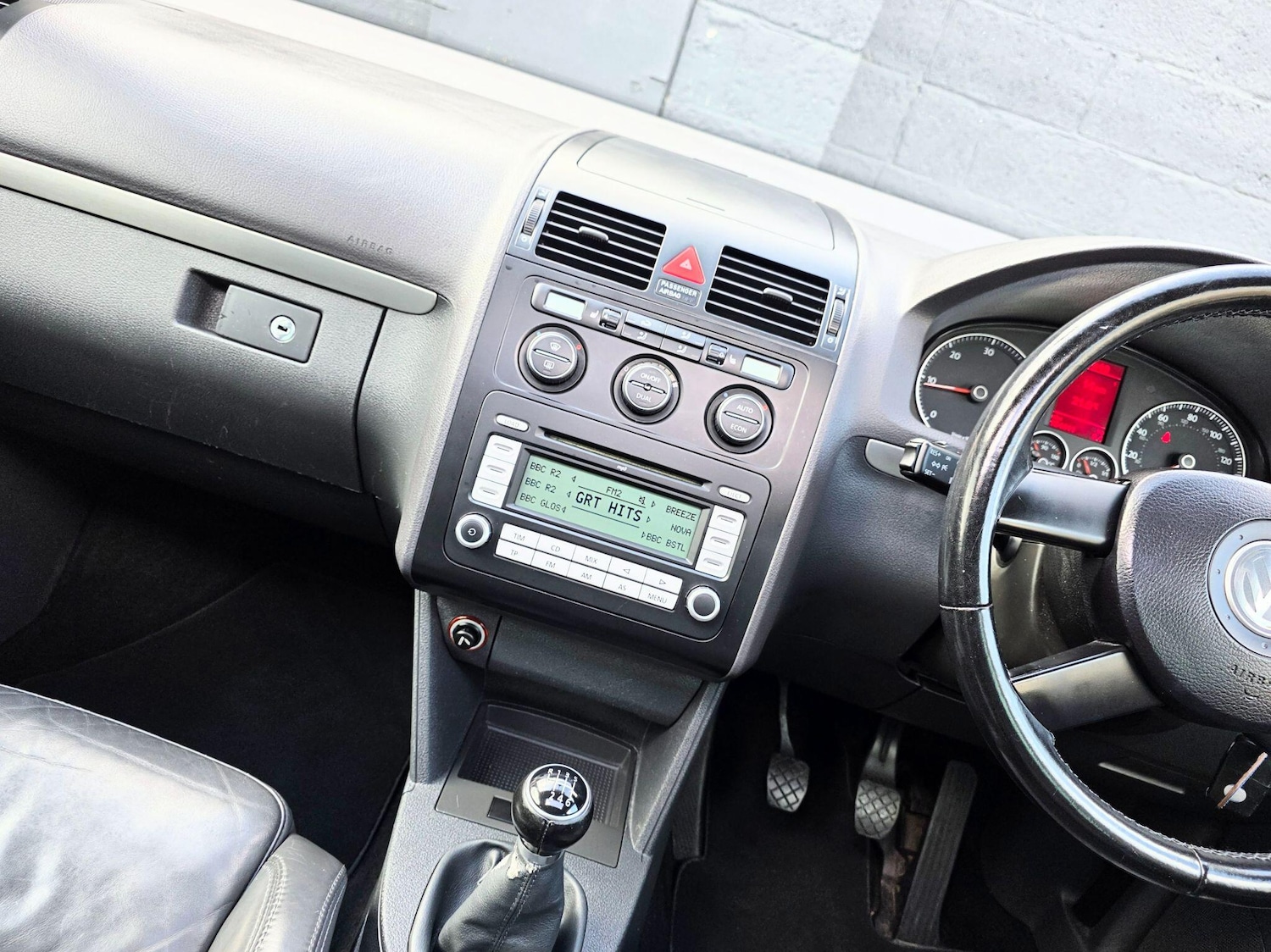 Used Volkswagen Touran 2006 for sale - 76227936: Photo 41