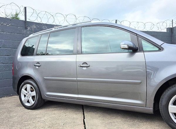 Used Volkswagen Touran 2006 for sale - 76227936: Photo 5