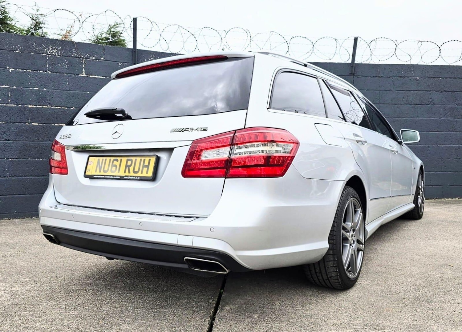Used Mercedes-Benz E Class 2011 for sale - 77659984: Photo 18