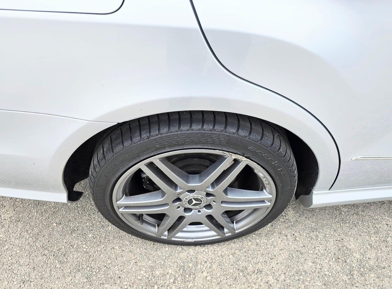 Used Mercedes-Benz E Class 2011 for sale - 77659984: Photo 22