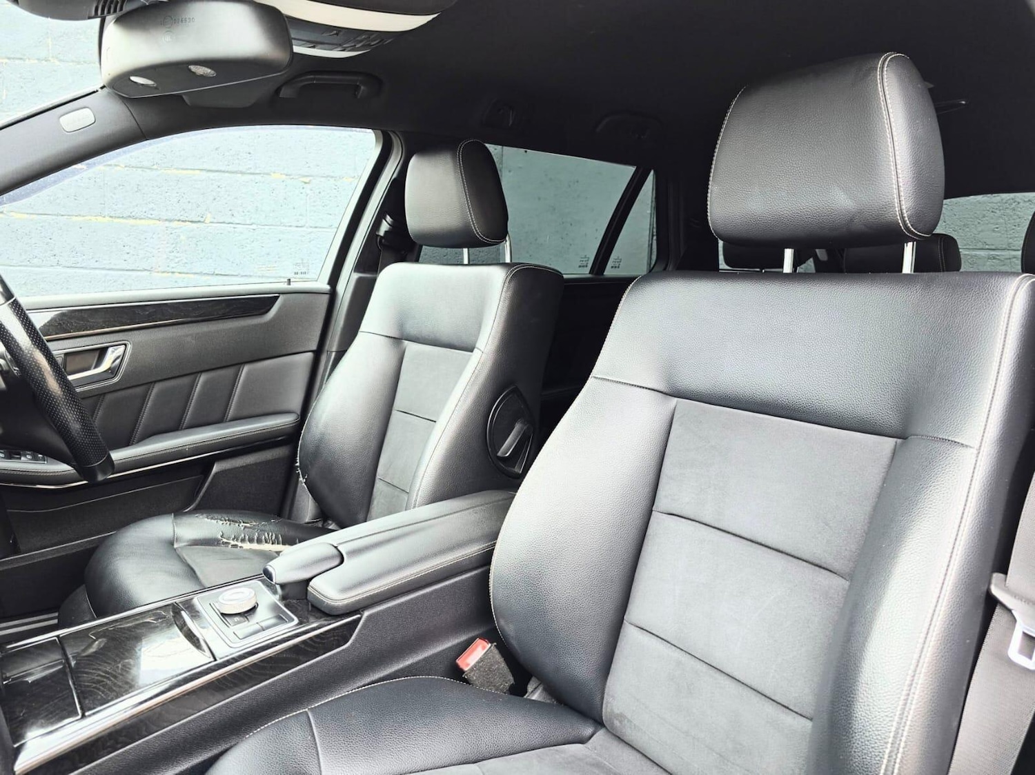 Used Mercedes-Benz E Class 2011 for sale - 77659984: Photo 29