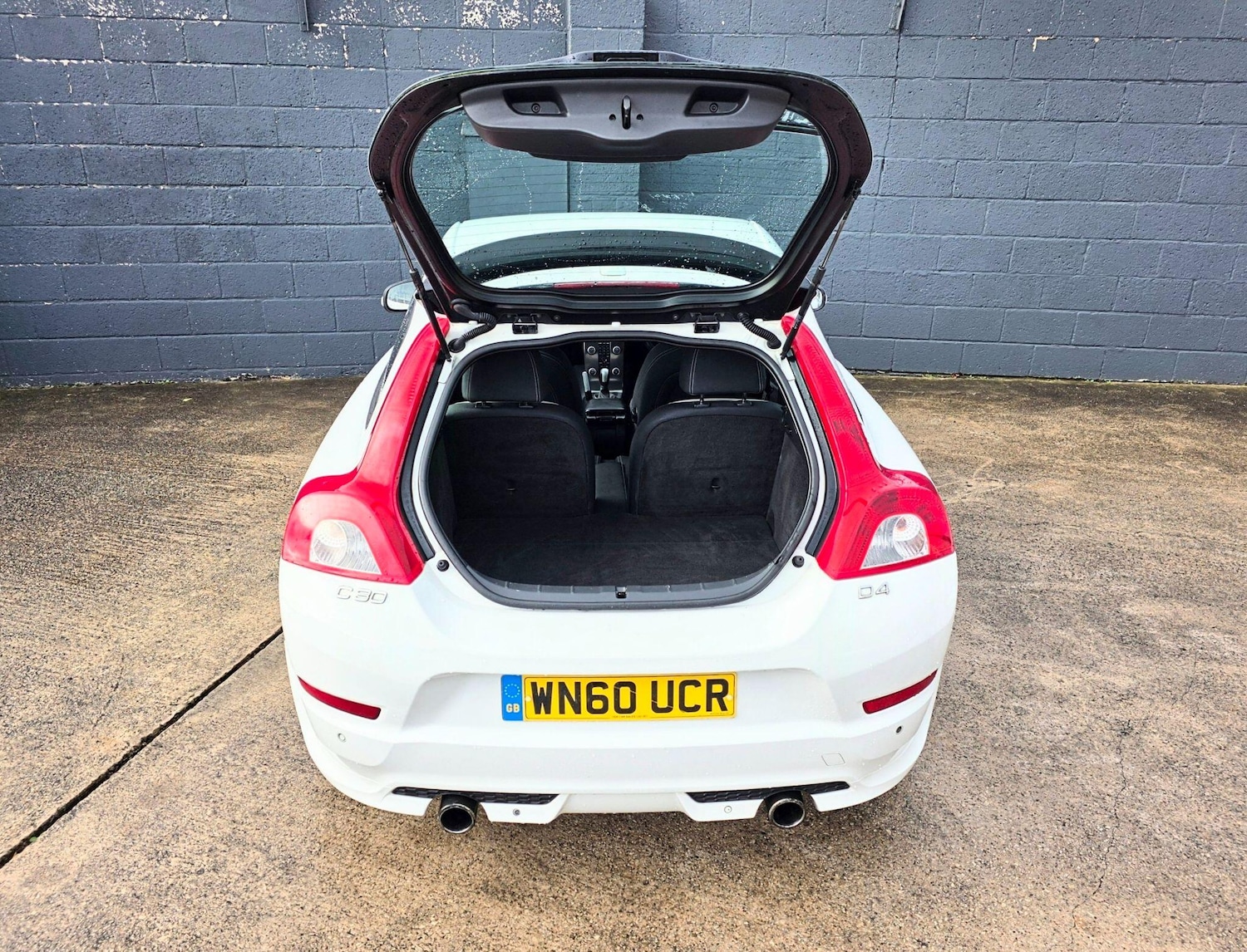 Used Volvo C30 2010 for sale - 76585560: Photo 16