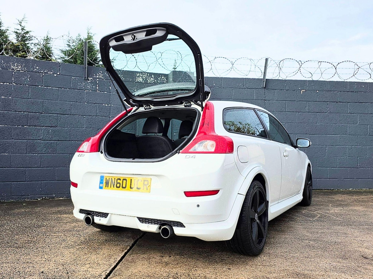 Used Volvo C30 2010 for sale - 76585560: Photo 18