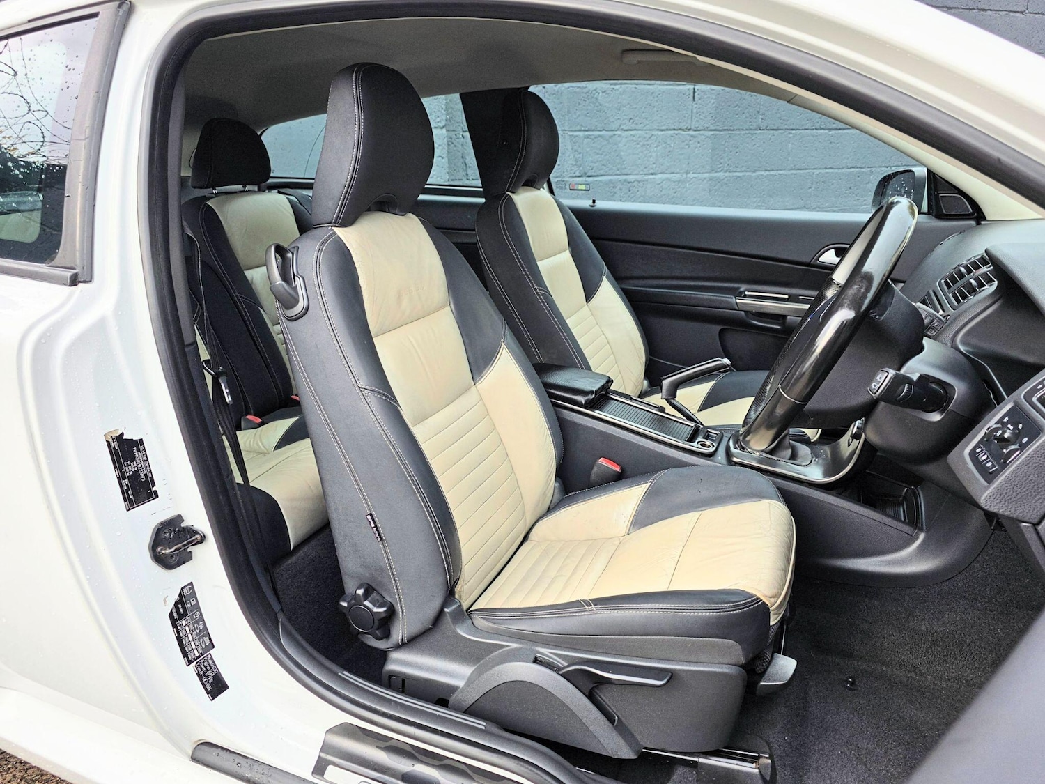 Used Volvo C30 2010 for sale - 76585560: Photo 23