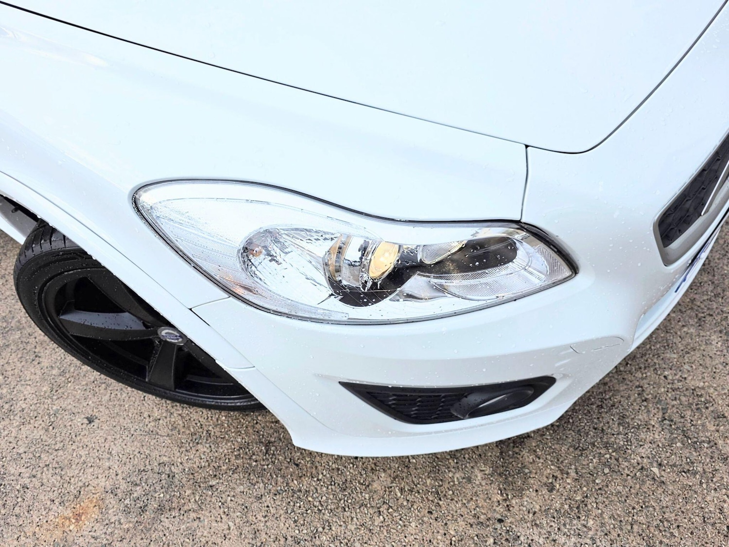 Used Volvo C30 2010 for sale - 76585560: Photo 5