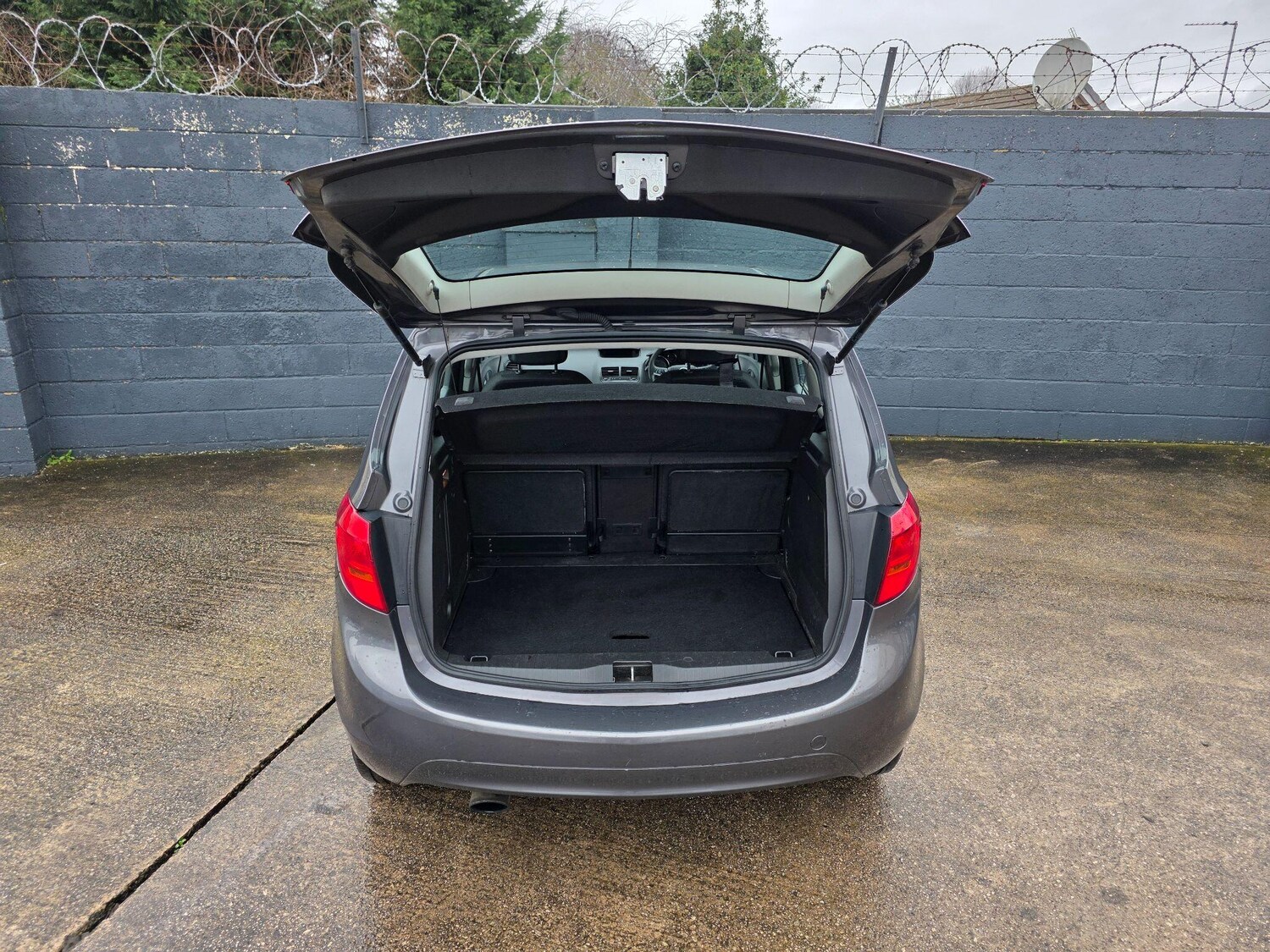 Used Vauxhall Meriva 2010 for sale - 77659985: Photo 29