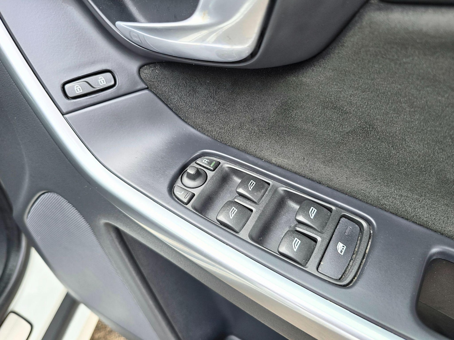 Used Volvo XC60 2016 for sale - 76994413: Photo 37