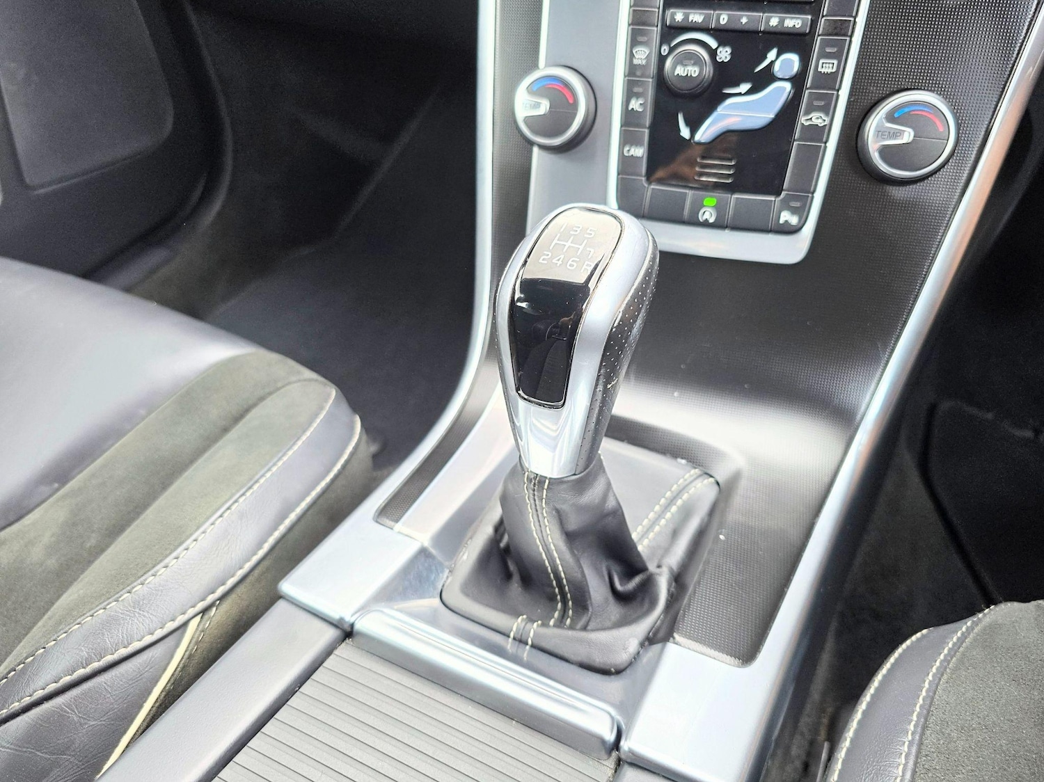 Used Volvo XC60 2016 for sale - 76994413: Photo 39