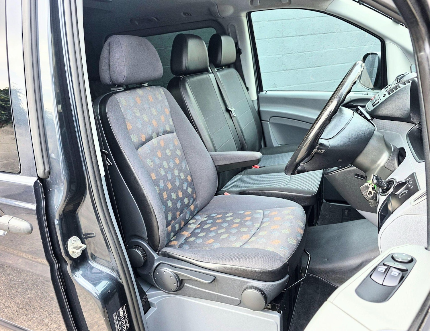 Used Mercedes-Benz Vito 2007 for sale - 75858396: Photo 2