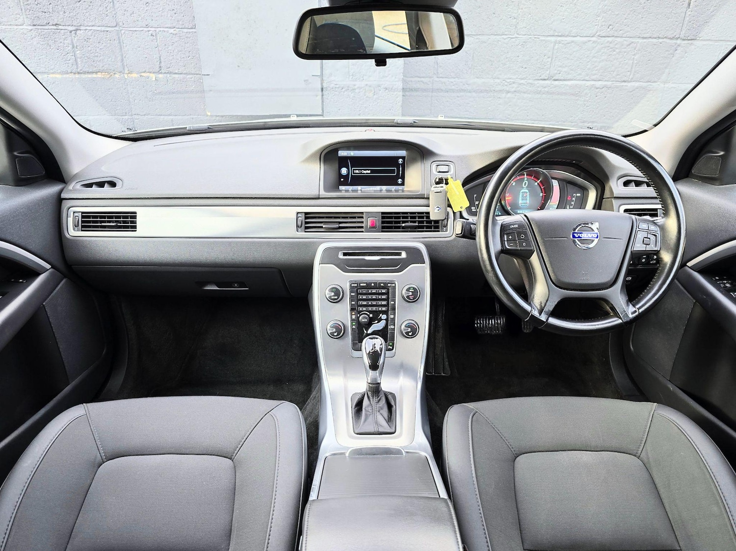 Used Volvo V70 for sale - 76729066: Photo 21