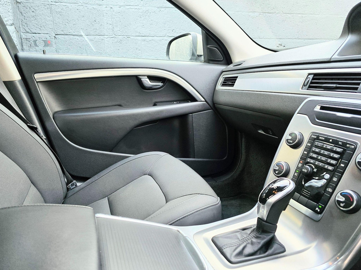 Used Volvo V70 for sale - 76729066: Photo 31