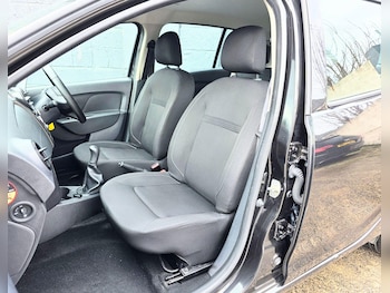 Used Dacia Sandero 2017 for sale - 77255307: Photo