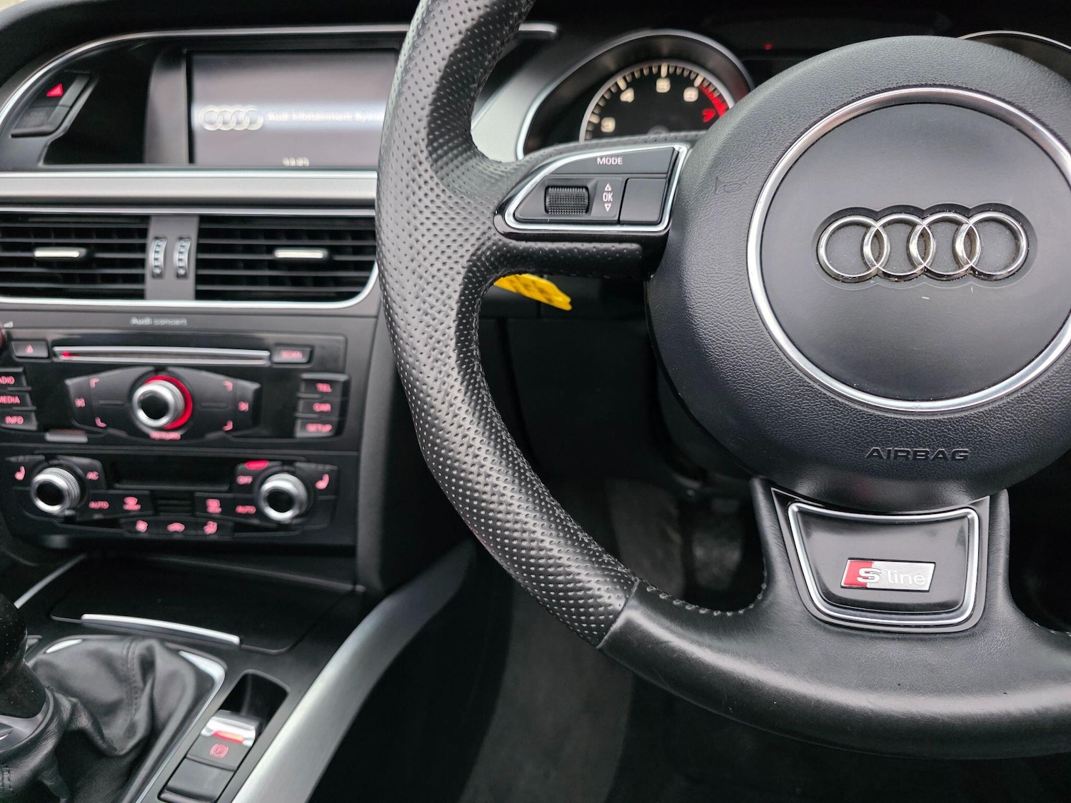 Used Audi A5 Cabriolet 2012 for sale - 76728926: Photo 36