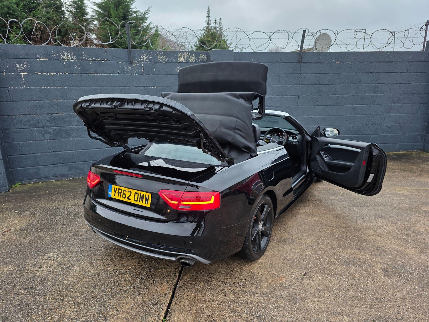 Used Audi A5 Cabriolet 2012 for sale - 76728926: Photo 51