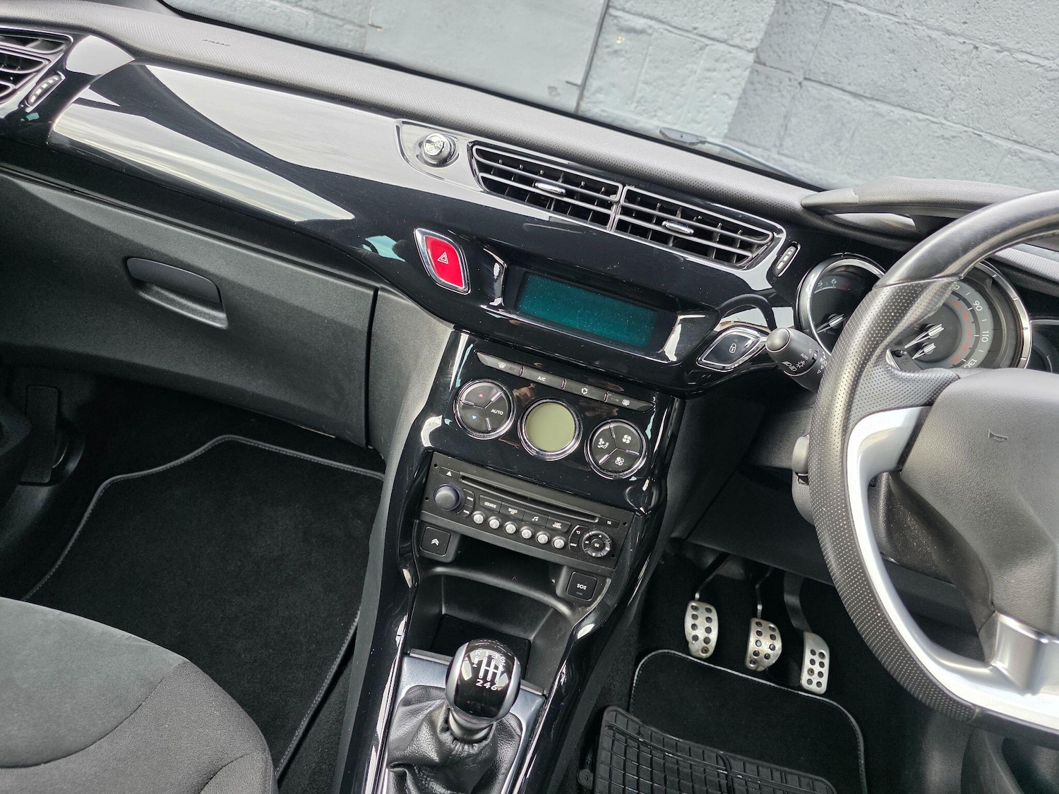 Used Citroen DS3 2014 for sale - 77659975: Photo 11