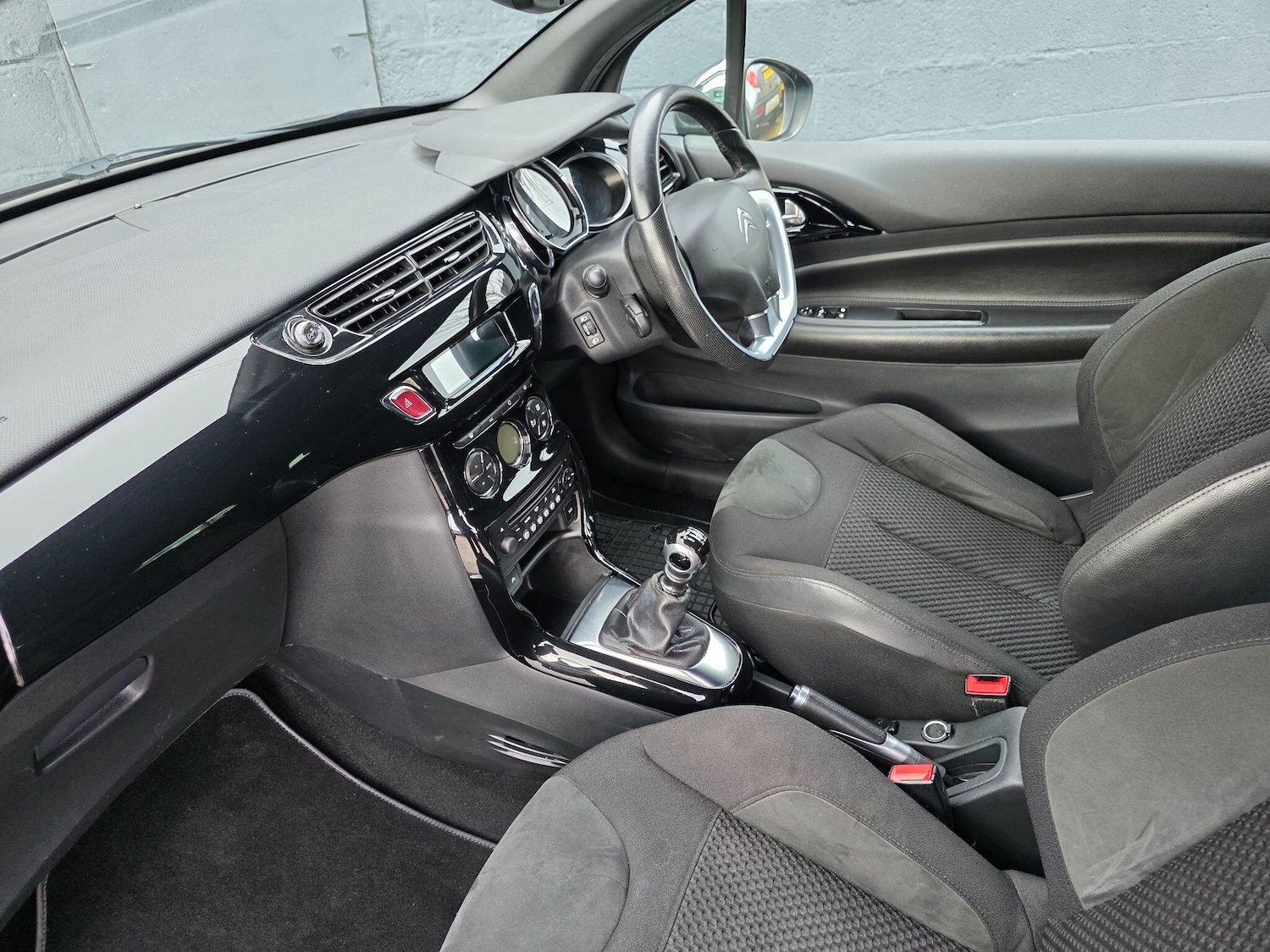 Used Citroen DS3 2014 for sale - 77659975: Photo 24