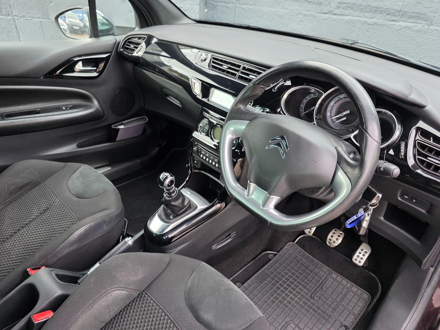 Used Citroen DS3 2014 for sale - 77659975: Photo 33