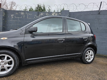 Used Toyota Yaris 2005 for sale - 77659967: Photo