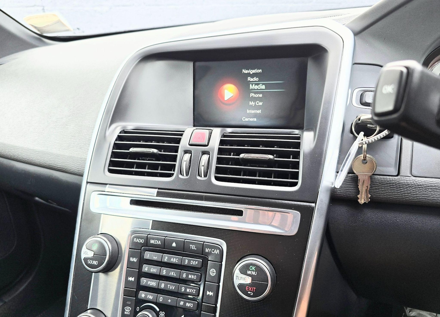 Used Volvo XC60 2016 for sale - 76227270: Photo 34