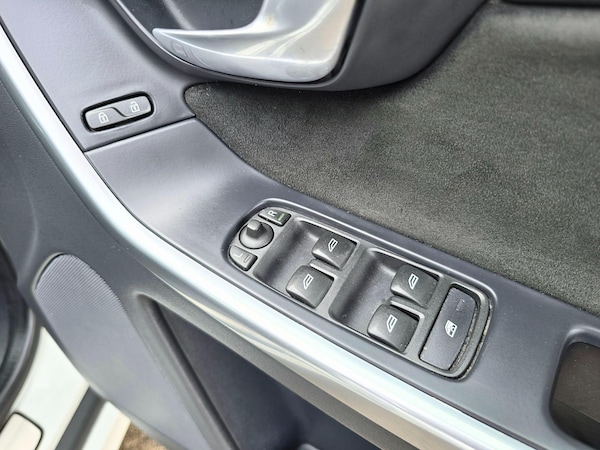 Used Volvo XC60 2016 for sale - 76227270: Photo 37