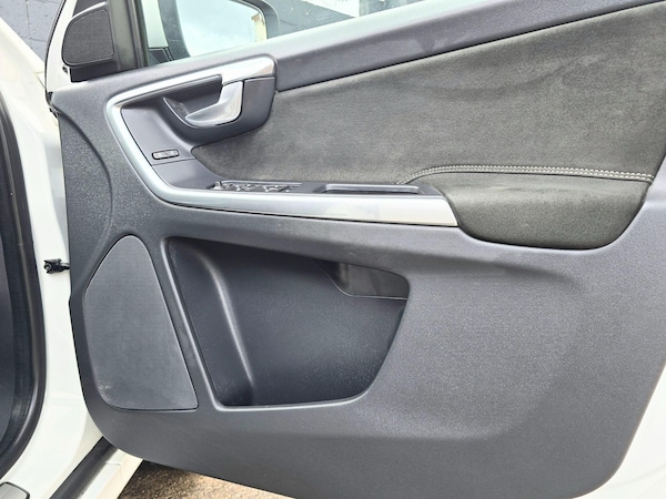 Used Volvo XC60 2016 for sale - 76227270: Photo 38